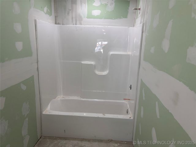 207 NE 2nd Street, Adair, OK 74330