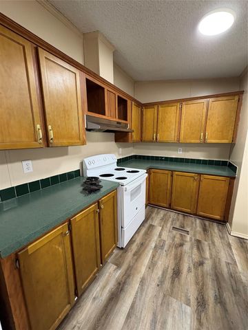 9541 Maple Ridge Drive, Willis, TX 77318