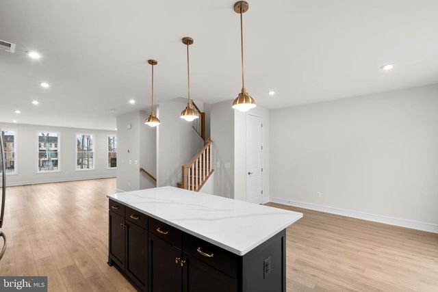 23021 BLUE EAGLE TER, Ashburn, VA 20148