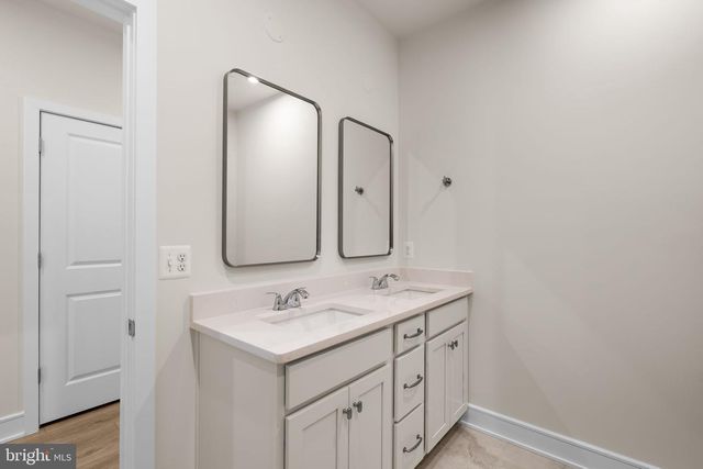 23021 BLUE EAGLE TER, Ashburn, VA 20148