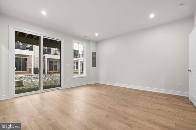 23021 BLUE EAGLE TER, Ashburn, VA 20148