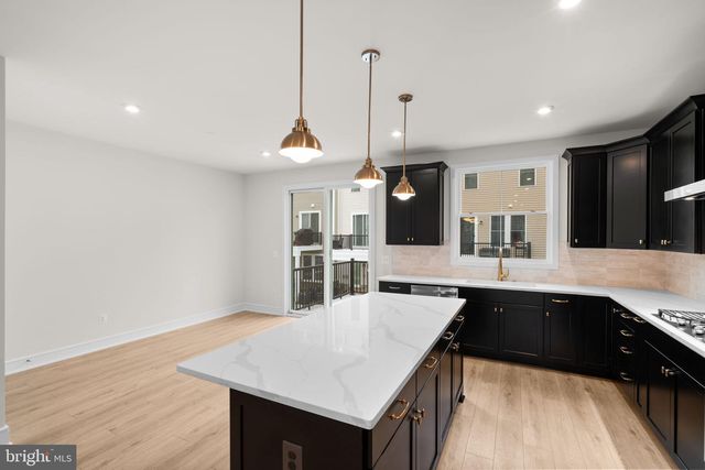 23021 BLUE EAGLE TER, Ashburn, VA 20148