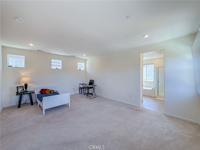 279 GALVESTON Lane, Palmdale, CA 93551