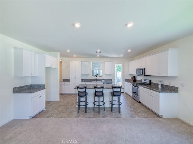 279 GALVESTON Lane, Palmdale, CA 93551