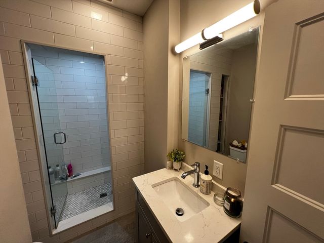 158 Holland St. 2, Somerville, MA 02144