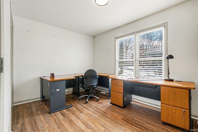 55370 Falling Water Drive, Elkhart, IN 46514