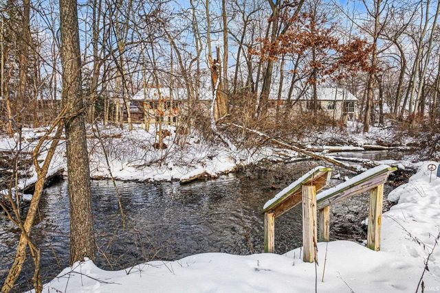 55370 Falling Water Drive, Elkhart, IN 46514