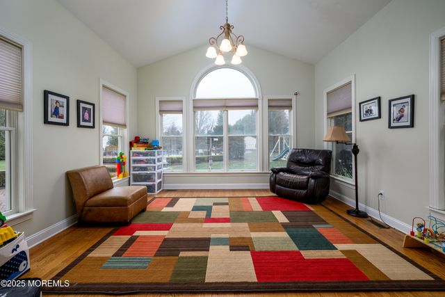 10 Austen Court, Marlboro, NJ 07746