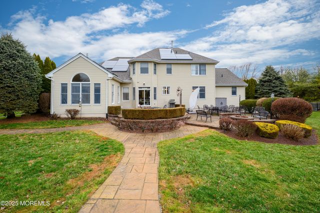 10 Austen Court, Marlboro, NJ 07746