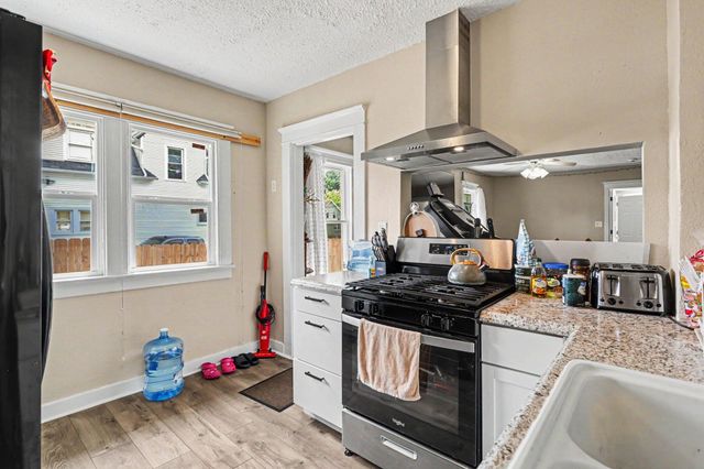 31 E Kingman Avenue E, Battle Creek City, MI 49014