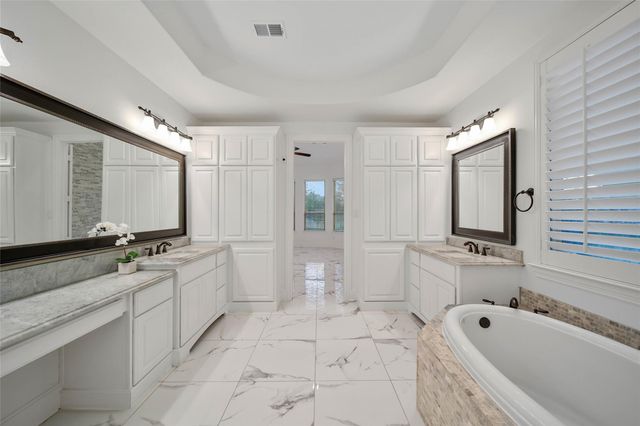 19 Brittany Rose Place, The Woodlands, TX 77375