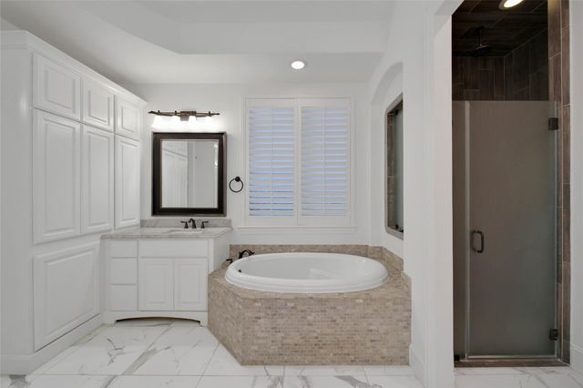 19 Brittany Rose Place, The Woodlands, TX 77375