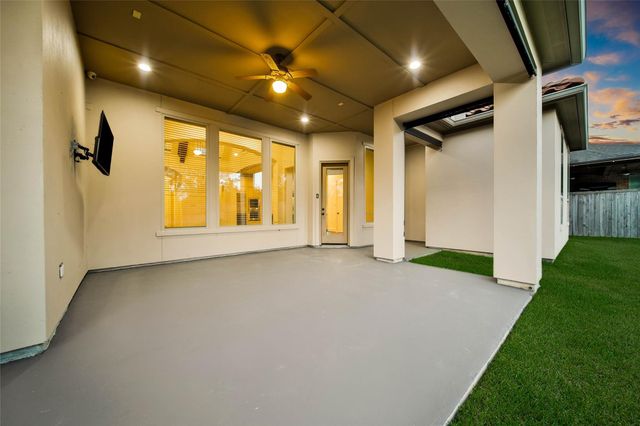 19 Brittany Rose Place, The Woodlands, TX 77375