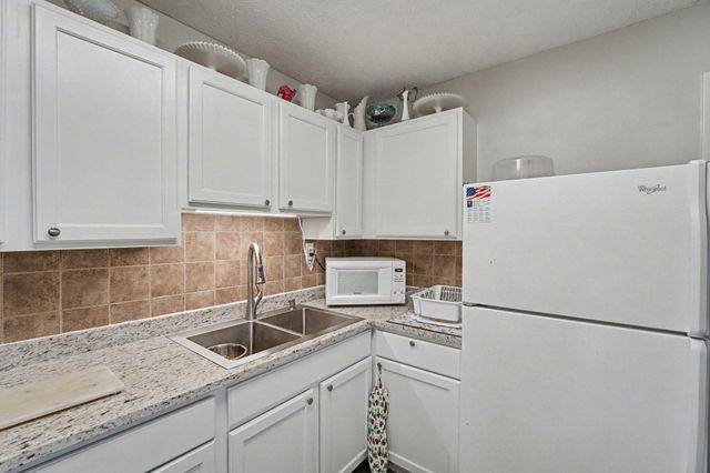 5 Marchmont Drive 5 Marchmont Drive, Fairborn, OH 45324