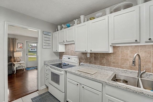 5 Marchmont Drive 5 Marchmont Drive, Fairborn, OH 45324