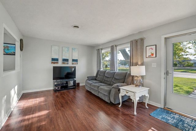 5 Marchmont Drive 5 Marchmont Drive, Fairborn, OH 45324