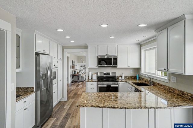3272 Basswood St NW, Salem, OR 97304
