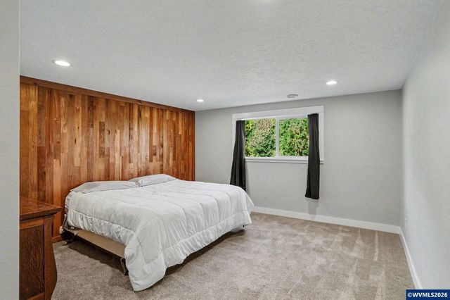 3272 Basswood St NW, Salem, OR 97304