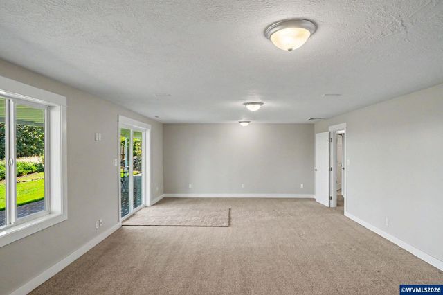 3272 Basswood St NW, Salem, OR 97304