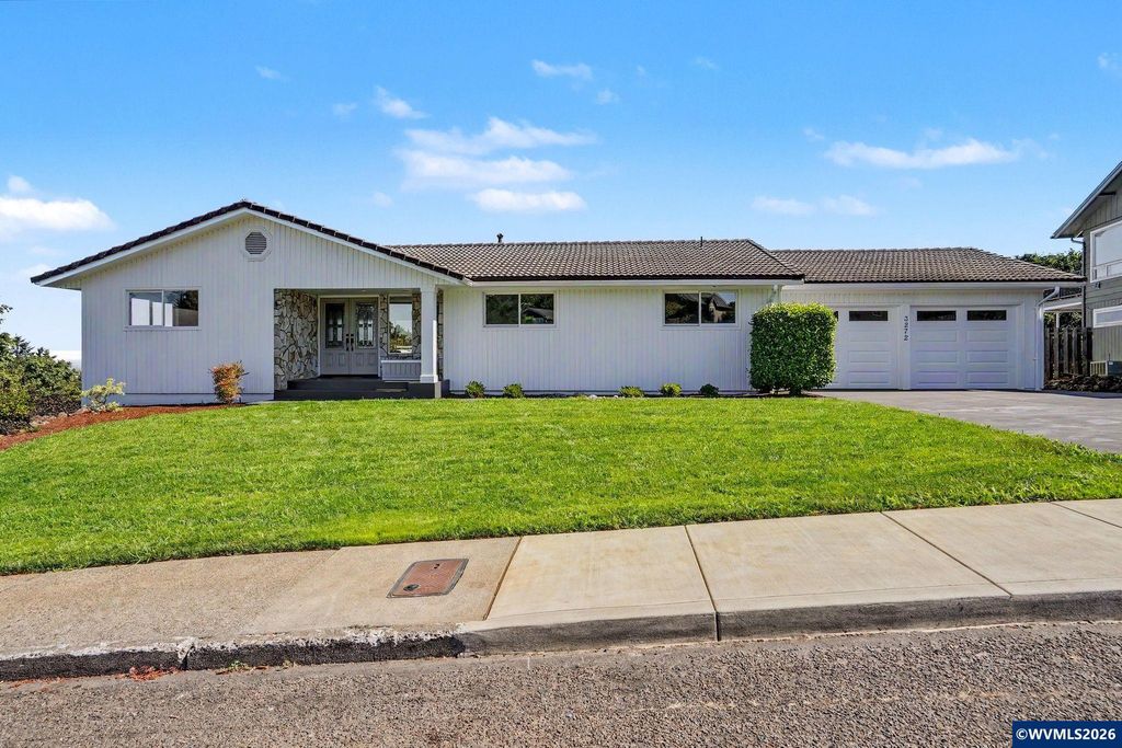 3272 Basswood St NW, Salem, OR 97304