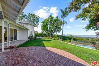 19621 Wells Drive, Tarzana, CA 91356