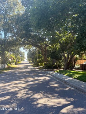 185 Saint Jude Street, 2, Biloxi, MS 39530