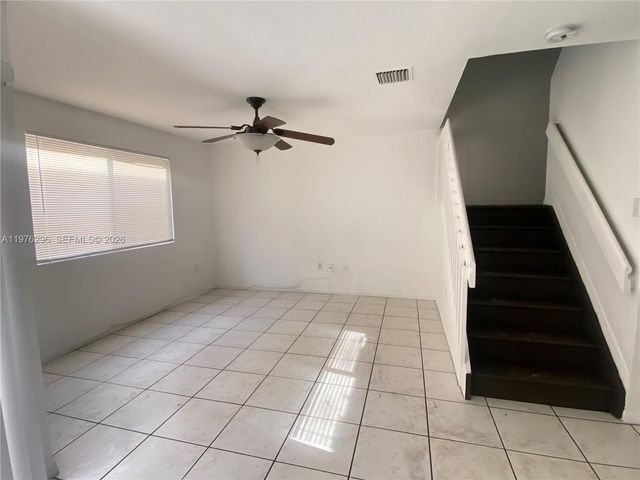 6245 Kendale Lakes Cir 209, Miami, FL 33183