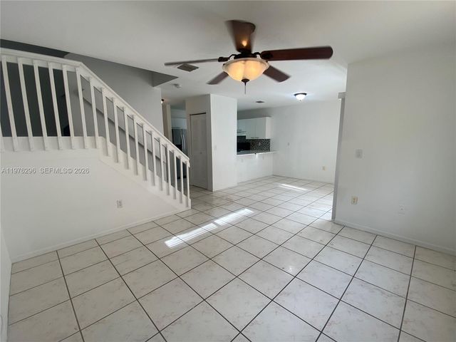 6245 Kendale Lakes Cir 209, Miami, FL 33183