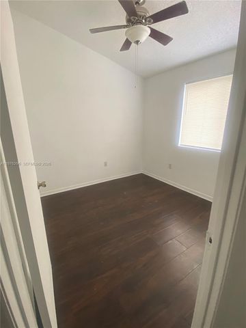 6245 Kendale Lakes Cir 209, Miami, FL 33183