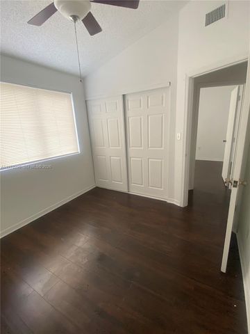 6245 Kendale Lakes Cir 209, Miami, FL 33183