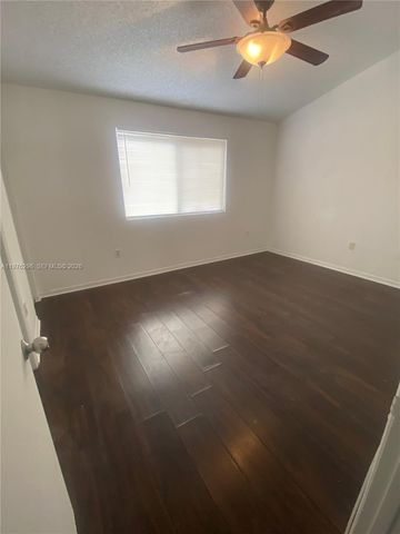 6245 Kendale Lakes Cir 209, Miami, FL 33183