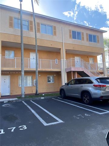 6245 Kendale Lakes Cir 209, Miami, FL 33183