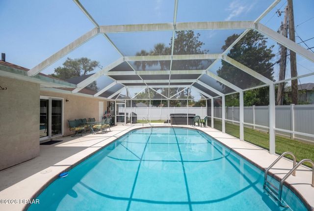 33 Sandcastle Drive, Ormond Beach, FL 32176