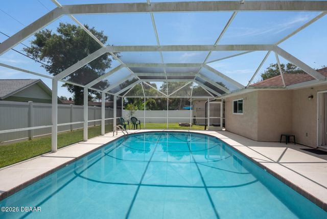 33 Sandcastle Drive, Ormond Beach, FL 32176