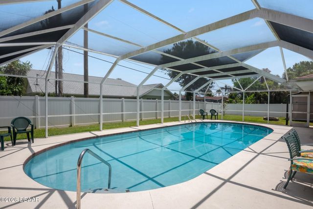 33 Sandcastle Drive, Ormond Beach, FL 32176