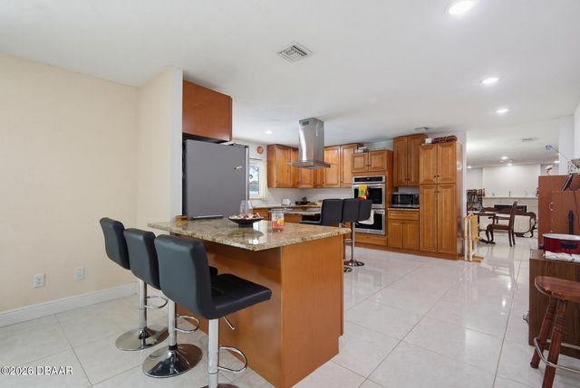 33 Sandcastle Drive, Ormond Beach, FL 32176