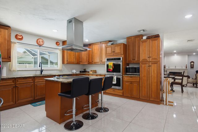 33 Sandcastle Drive, Ormond Beach, FL 32176