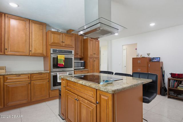 33 Sandcastle Drive, Ormond Beach, FL 32176