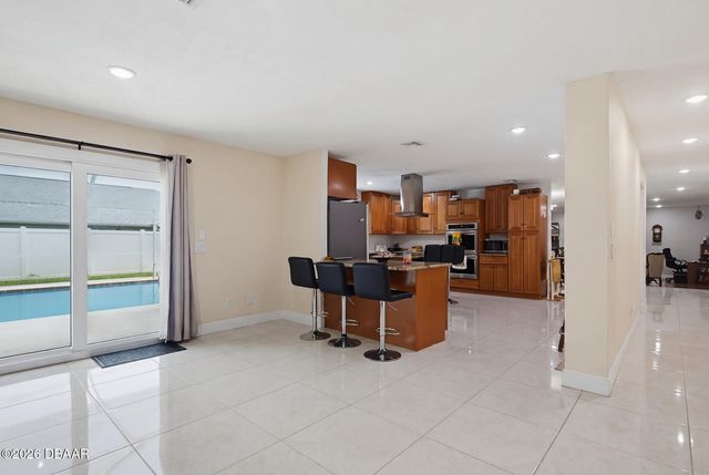 33 Sandcastle Drive, Ormond Beach, FL 32176