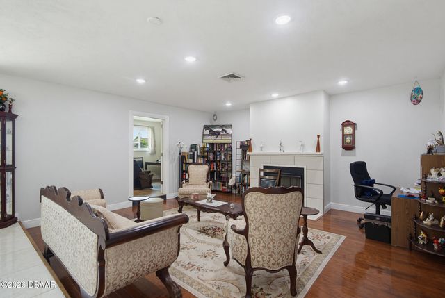 33 Sandcastle Drive, Ormond Beach, FL 32176