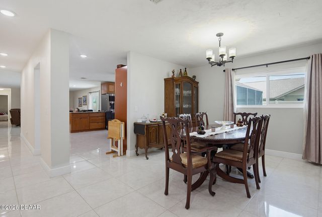 33 Sandcastle Drive, Ormond Beach, FL 32176