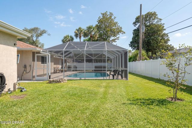 33 Sandcastle Drive, Ormond Beach, FL 32176