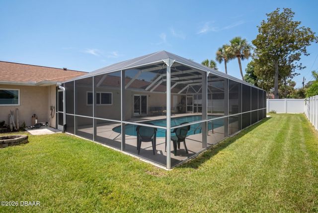 33 Sandcastle Drive, Ormond Beach, FL 32176