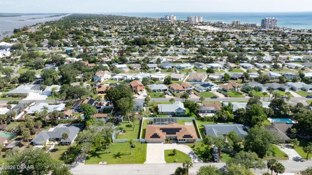 33 Sandcastle Drive, Ormond Beach, FL 32176