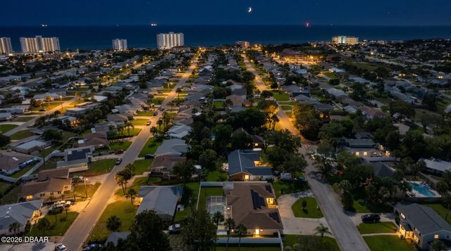 33 Sandcastle Drive, Ormond Beach, FL 32176