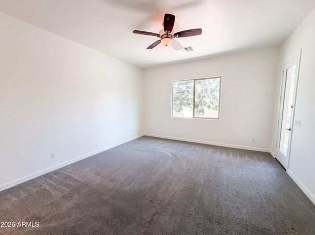 701 E CHARLEVOIX Avenue, Gilbert, AZ 85297