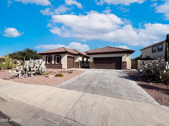 701 E CHARLEVOIX Avenue, Gilbert, AZ 85297