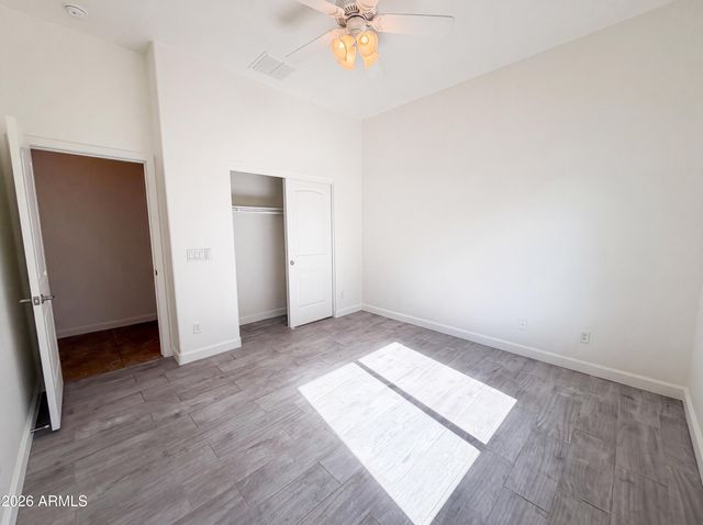 701 E CHARLEVOIX Avenue, Gilbert, AZ 85297
