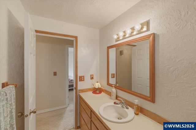 31179 Willoway Dr SW, Albany, OR 97321