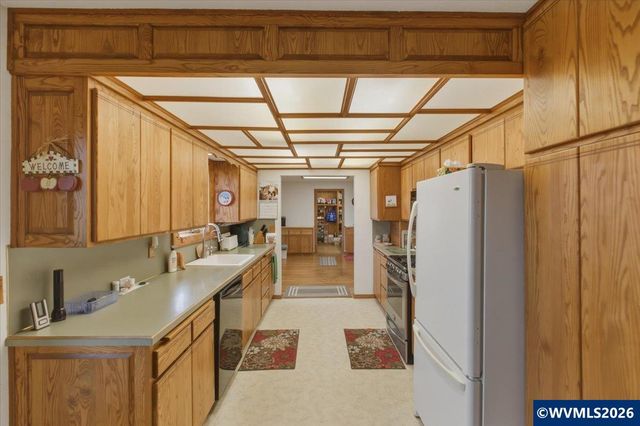 31179 Willoway Dr SW, Albany, OR 97321